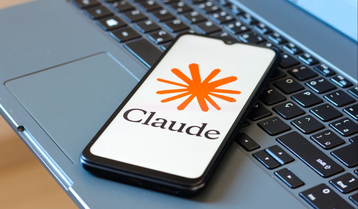 Anthropic is bringing Claude Cowork